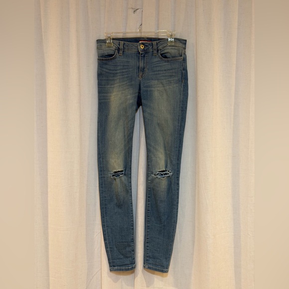 Tommy Hilfiger Denim - Tommy Hilfiger Women's Blue Skinny Jeans with Knee Rips